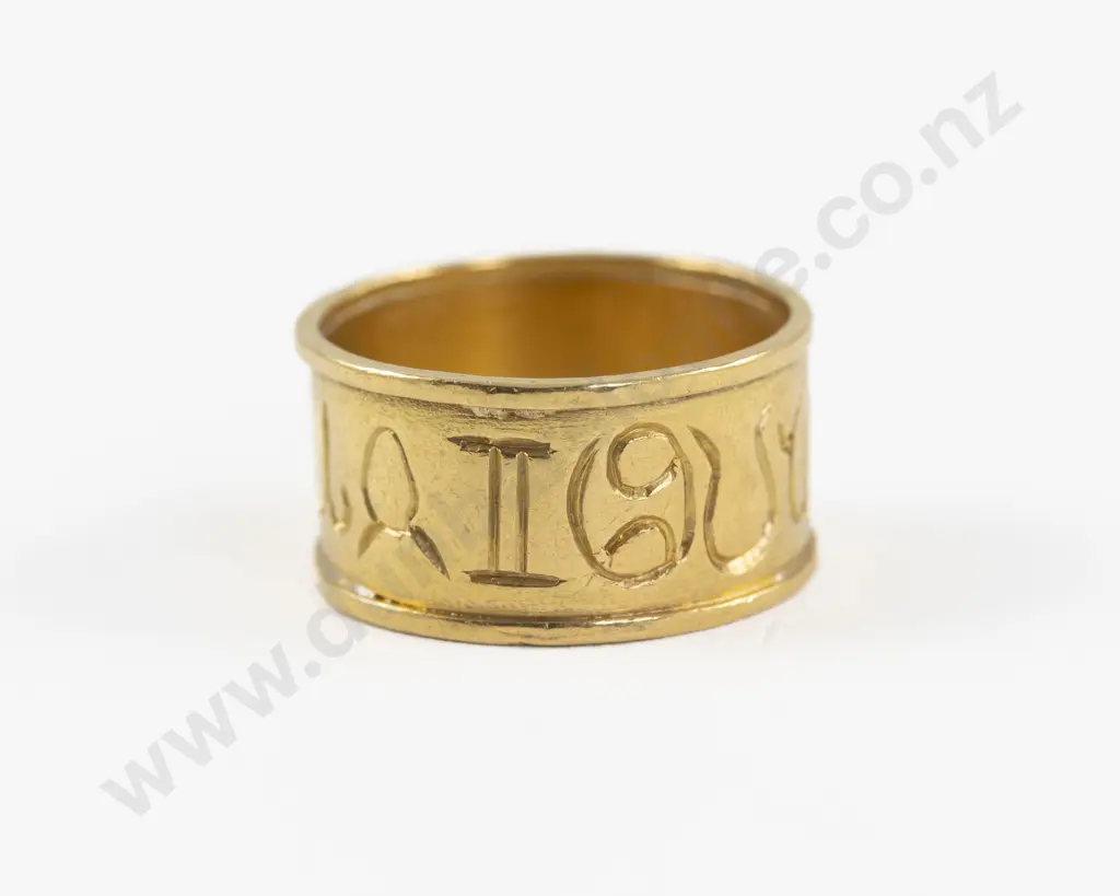 22ct Engraved Band Ring Image 1++