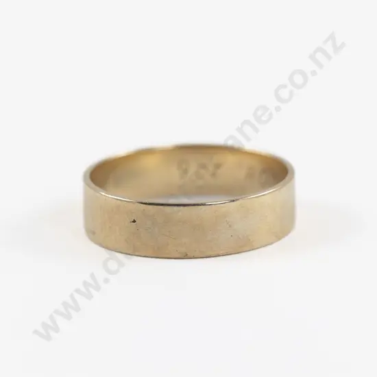 18ct Plain Wedding Band