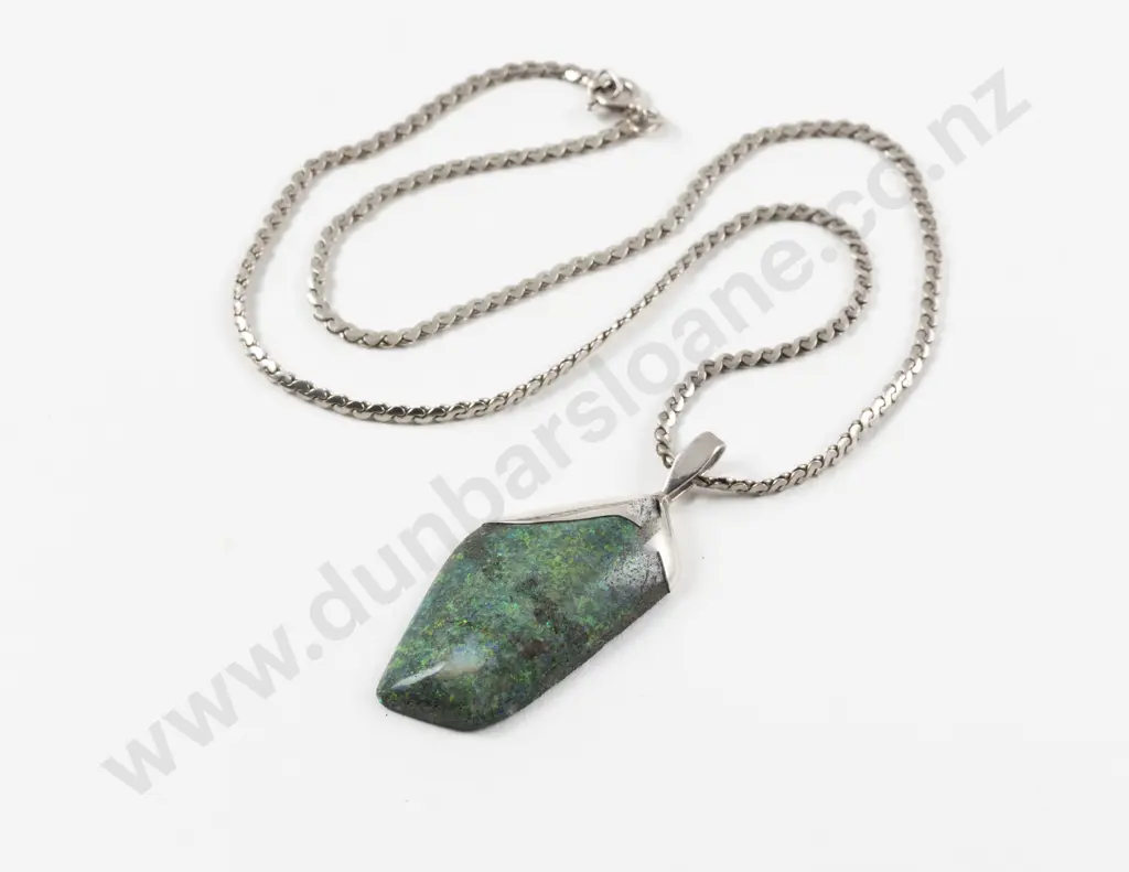 S/S Mounted Single Opal Pendant Image 1++