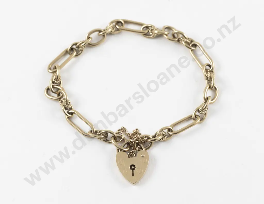 9ct Fancy Curb Link Bracelet Image 1++