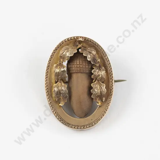 Victorian 9ct Framed Acorn Brooch