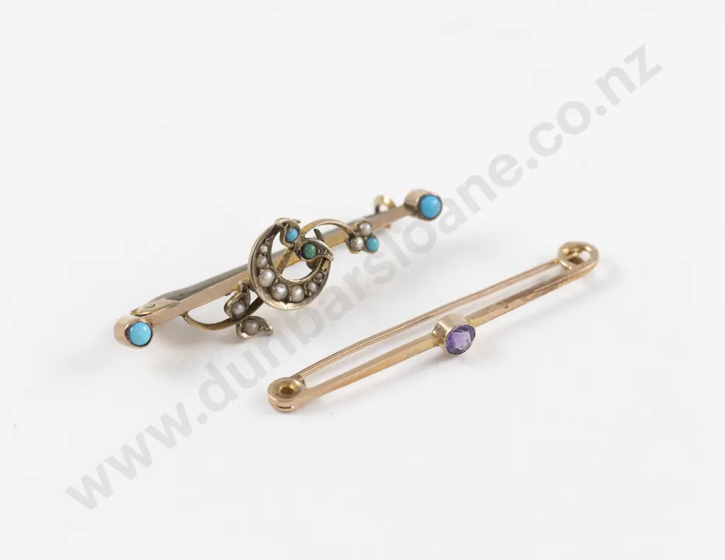Two Victorian 9ct Bar Brooches Image 1++