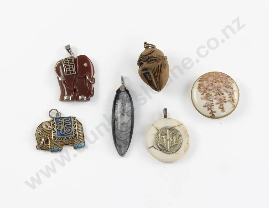 Four Various Silver and Gem Pendants with Carved Nut Pendant and Satsuma Button Image 1++