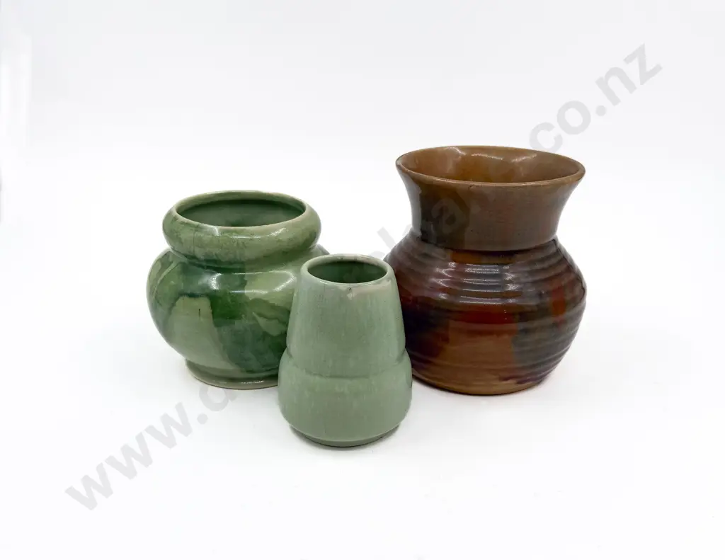 Three Early Crown Lynn Vases Image 1++