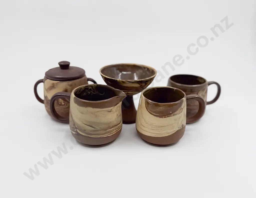 Two Te Rona Pottery Mugs Sugar Bowl Milk Jug & Footed Bowl Image 1++