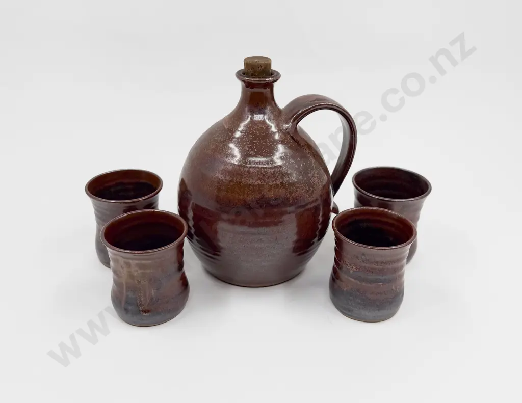 Jack Laird Flask & Four Beakers Image 1++