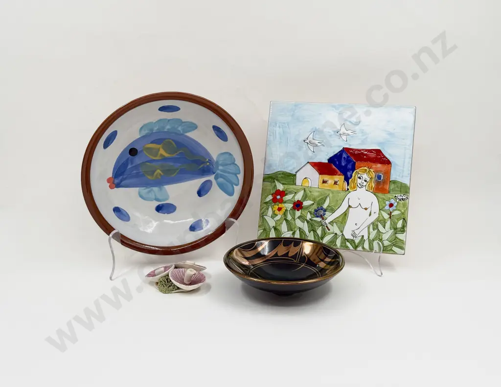 Shay NZ Porcelain Mushroom Ornament Image 1++