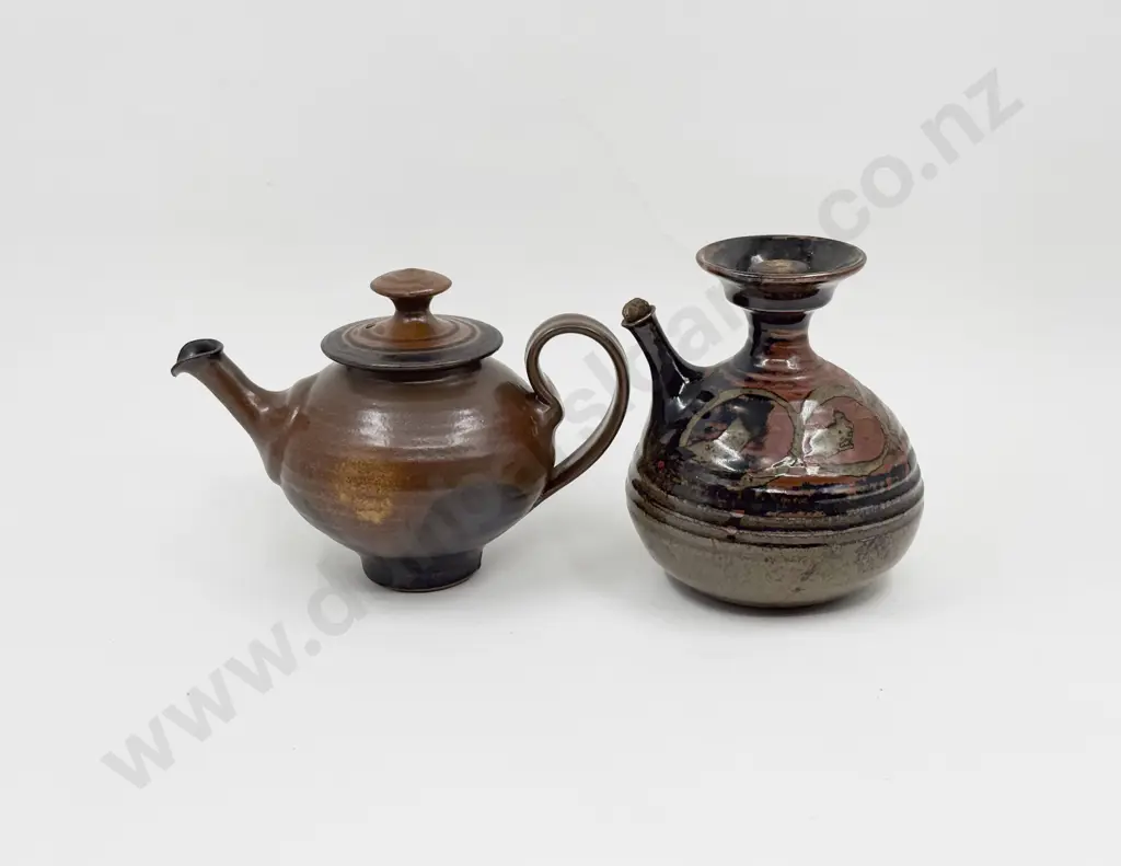 NZ Pottery Teapot & Stoppered Flask Image 1++