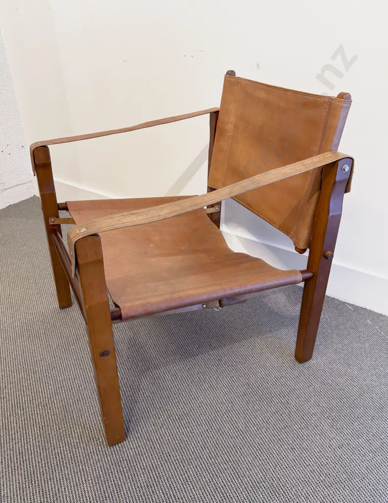 Mid C20th Safari Chair Image 1++