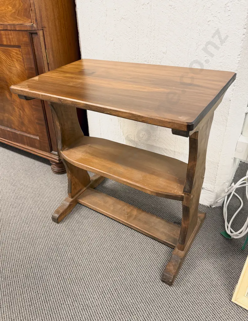 Two Chapman Taylor Side Tables (of sizes) Image 1++