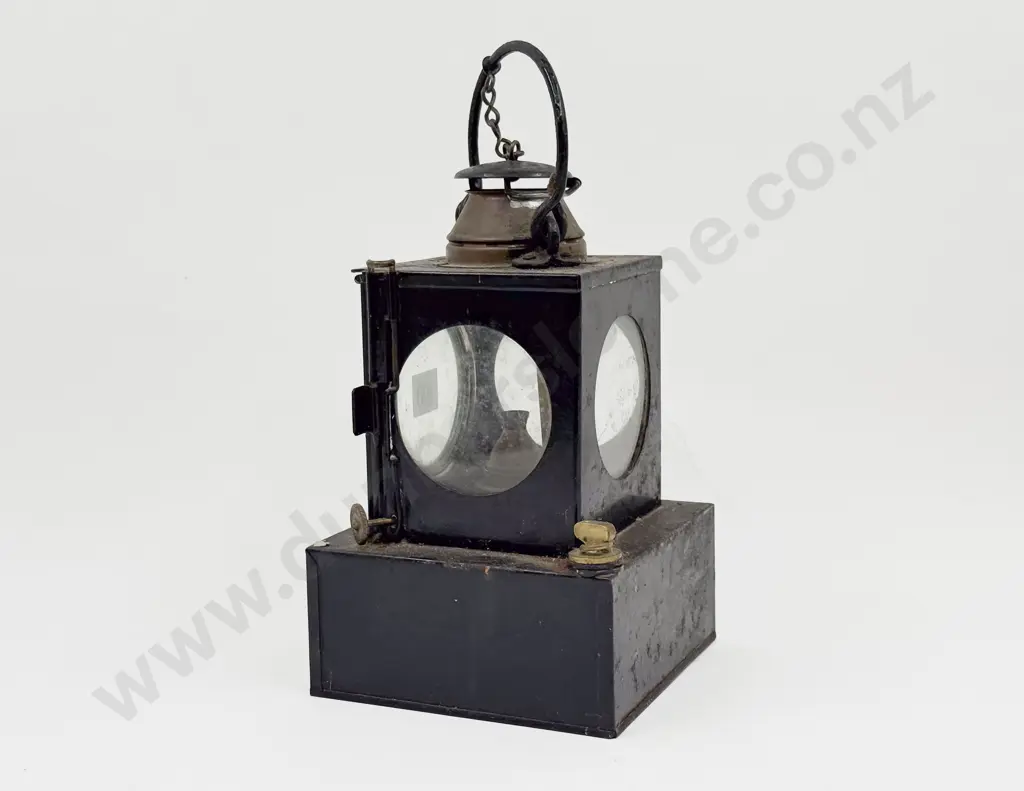 Late C19th Japanned Railway Lamp Image 1++