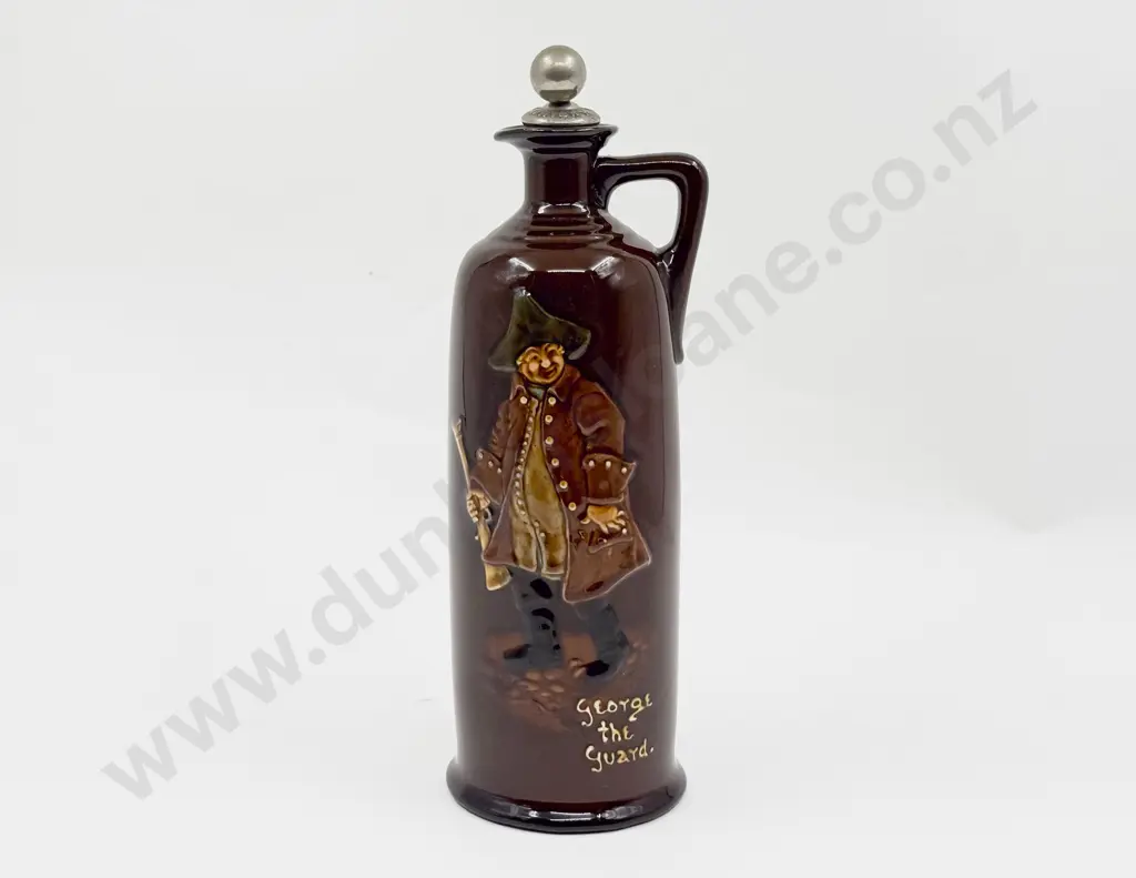Royal Doulton for Dewar's Whisky Kingsware George The Guard Decanter with Stopper Image 1++