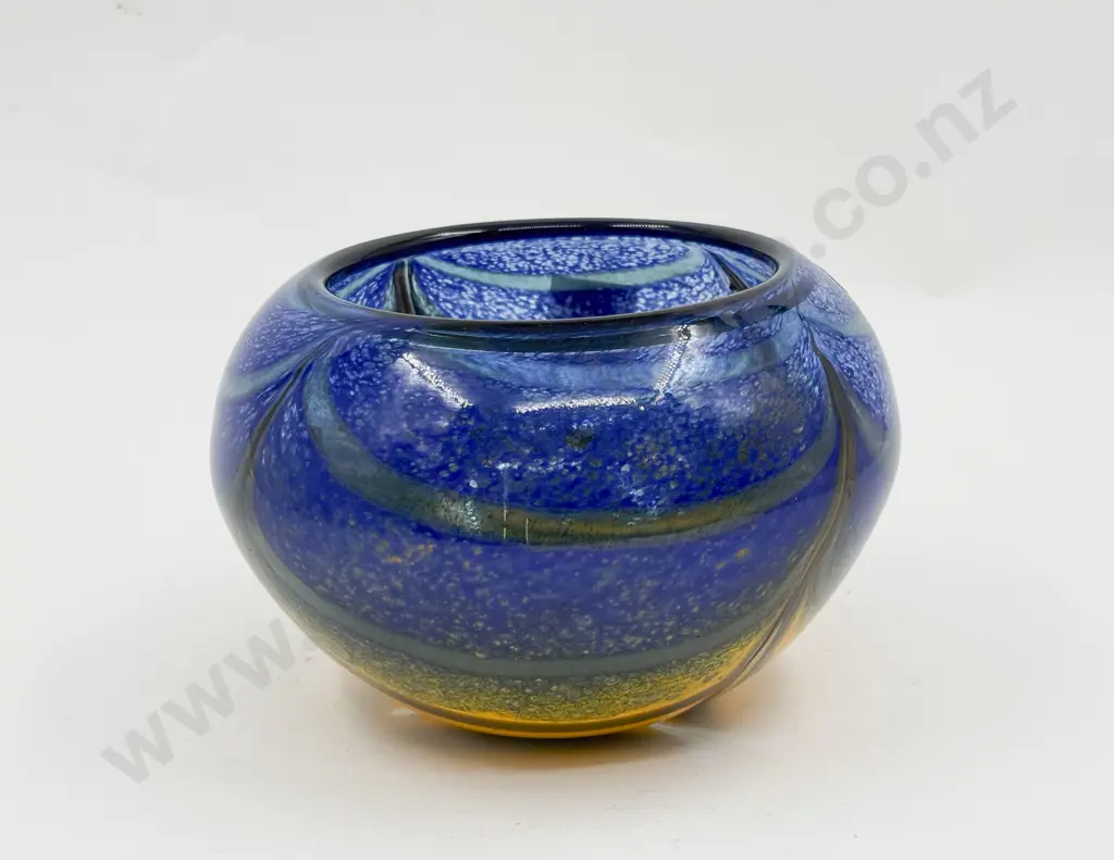 Höglund Art Glass Bowl Image 1++