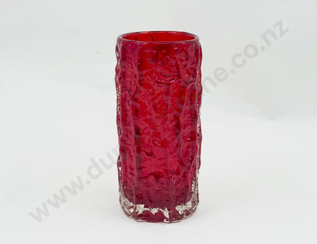 Whitefriars 'Bark' 9690 Pattern Geoffrey Baxter Design Ruby Textured Vase Image 1++