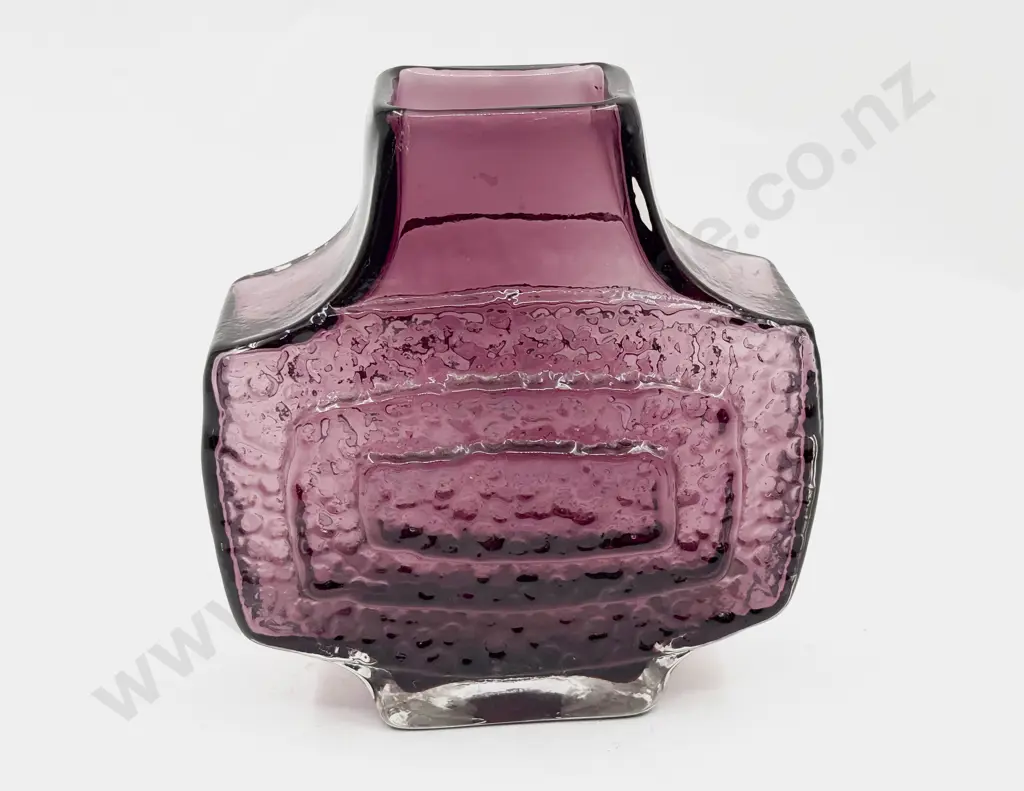 Whitefriars 'TV' 9677 Pattern Geoffrey Baxter Design Amethyst Textured Vase Image 1++