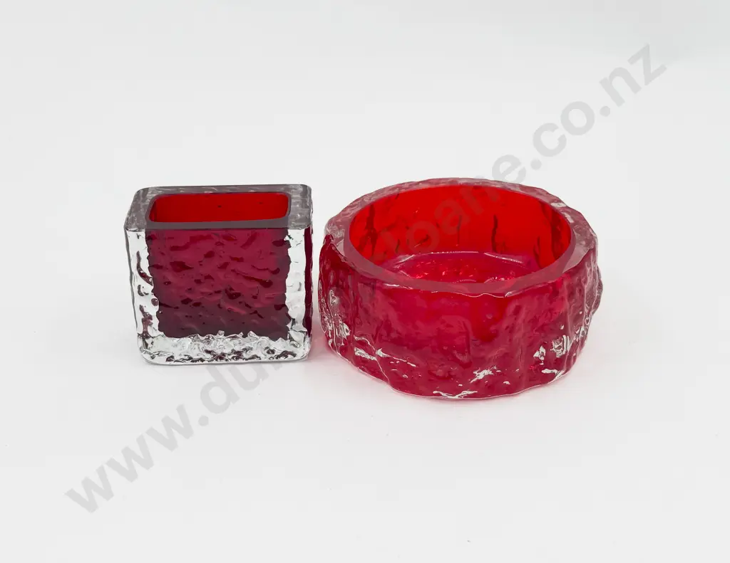 Whitefriars Ruby and Amethyst Bark Textured Dish and Vase Image 1++