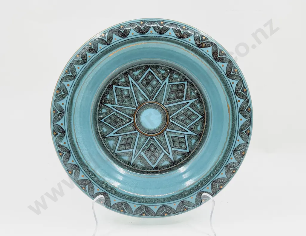 Early C20th Gouda Royal Zuid-Holland BEA 2610 Charger Image 1++