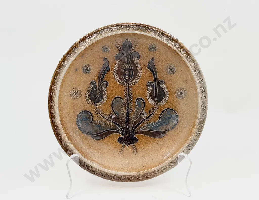 Early C20th Salt Glaze Stylised Decoration Wall Plate Image 1++