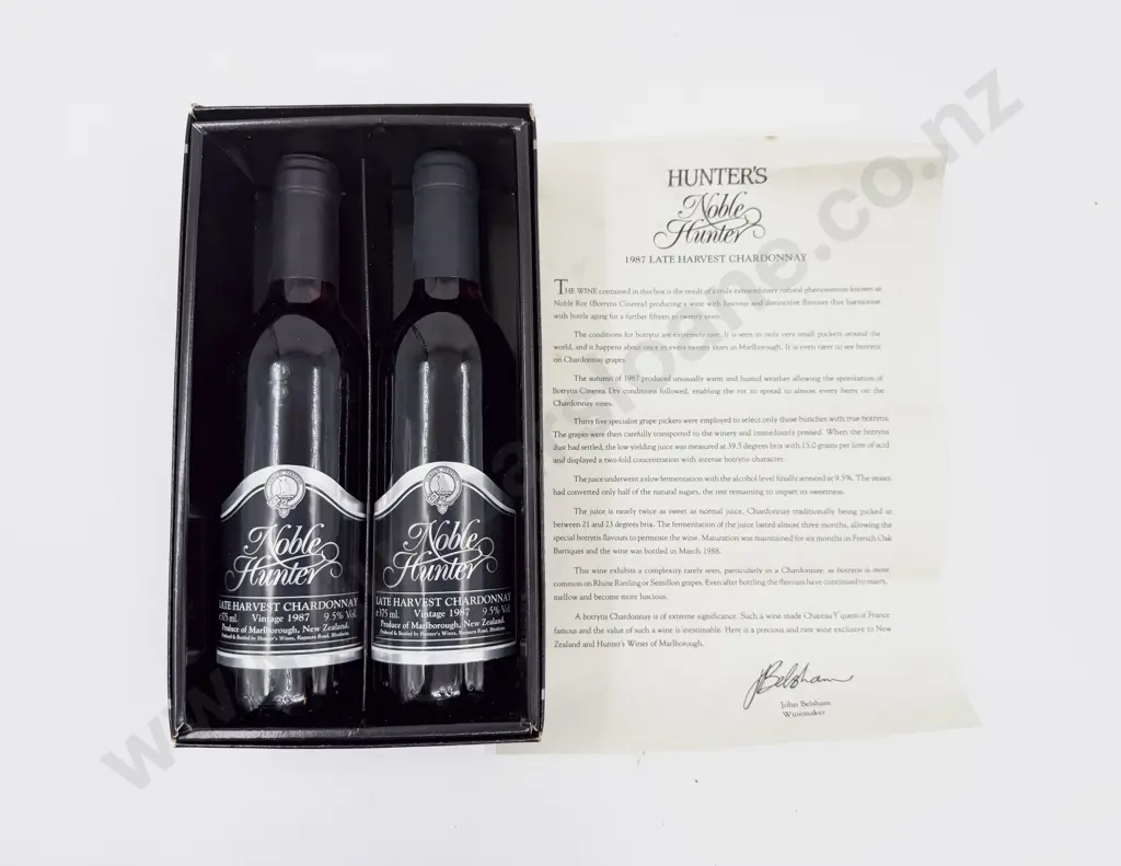 2 Bottles NZ 1987 Noble Hunter Late Harvest Chardonnay 375ml Image 1++