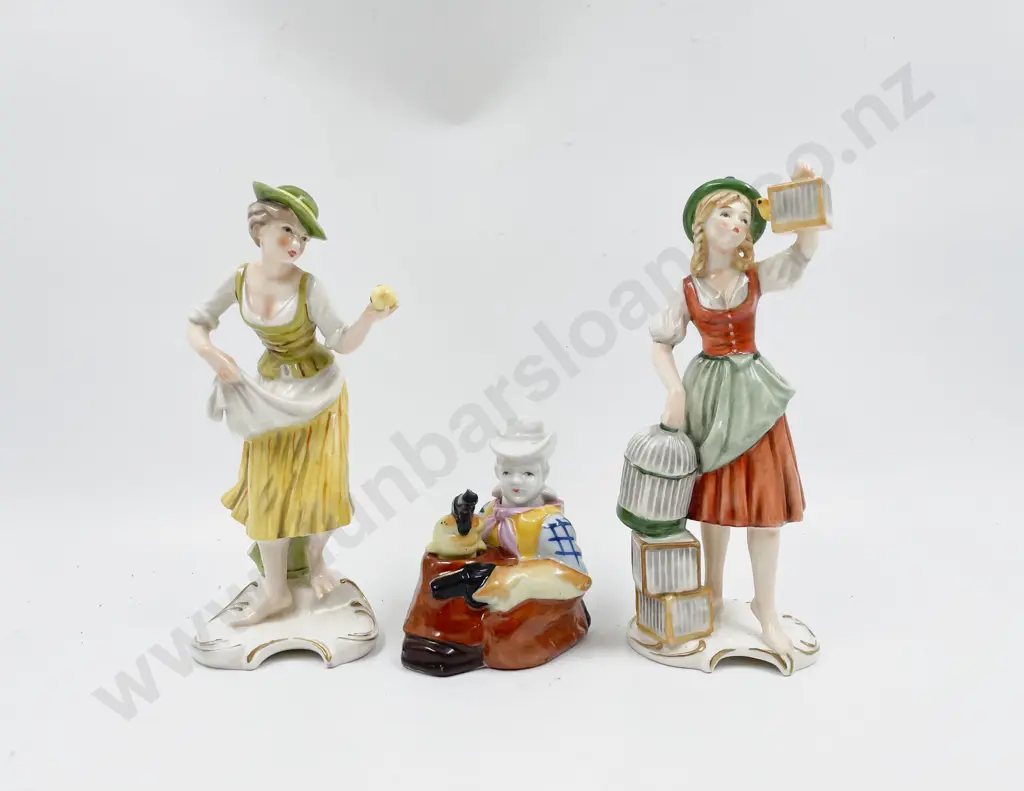 Vintage Cowboy Nodder Together with Two German Figures Image 1++