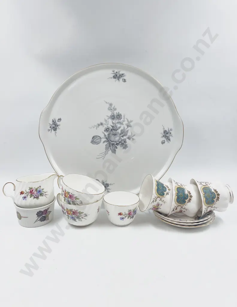 Quantity of Assorted Fancy China Image 1++