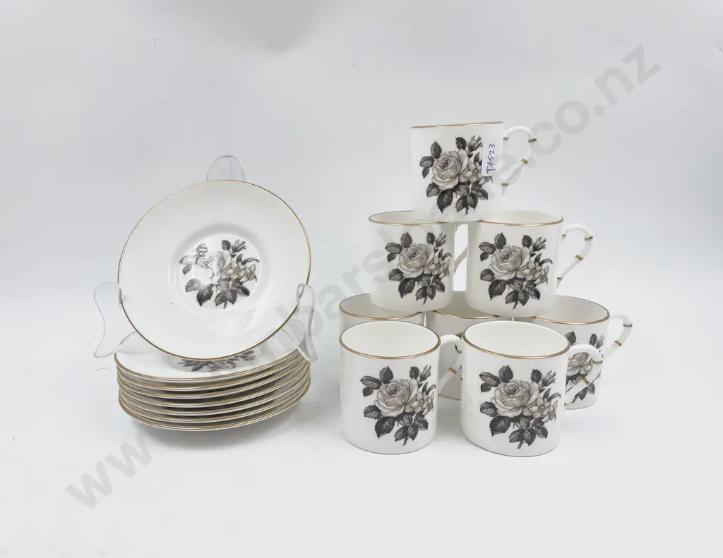 Royal Worcester Eight Coffee Cans & Saucers Image 1++