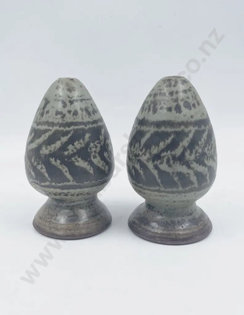 Mirek Smisek Pottery Salt & Pepper Shakers Image 1++
