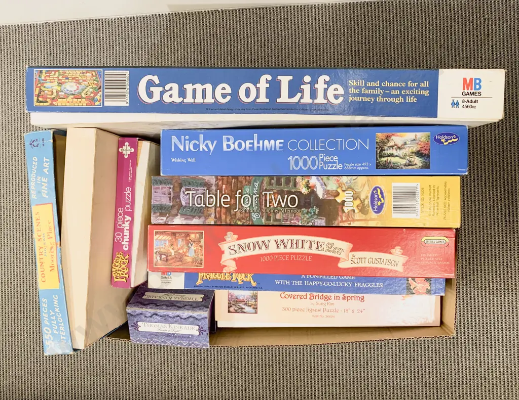 Quantity of Assorted Board Games & Puzzles Image 1++