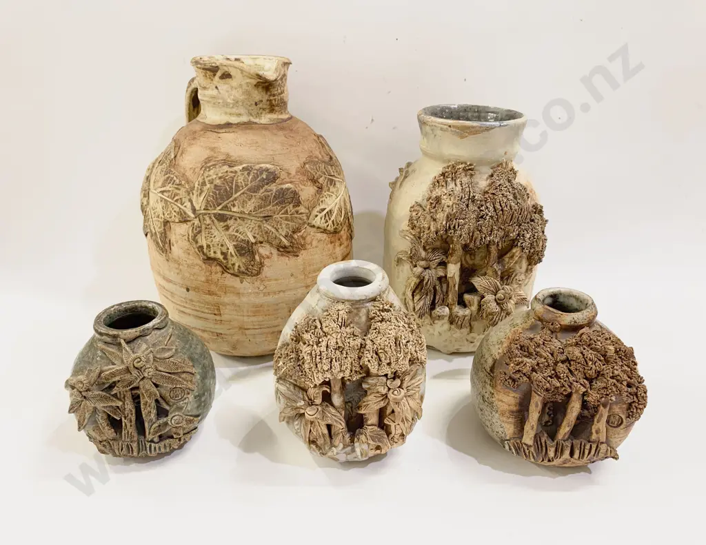 Quantity of Assorted Pottery Image 1++