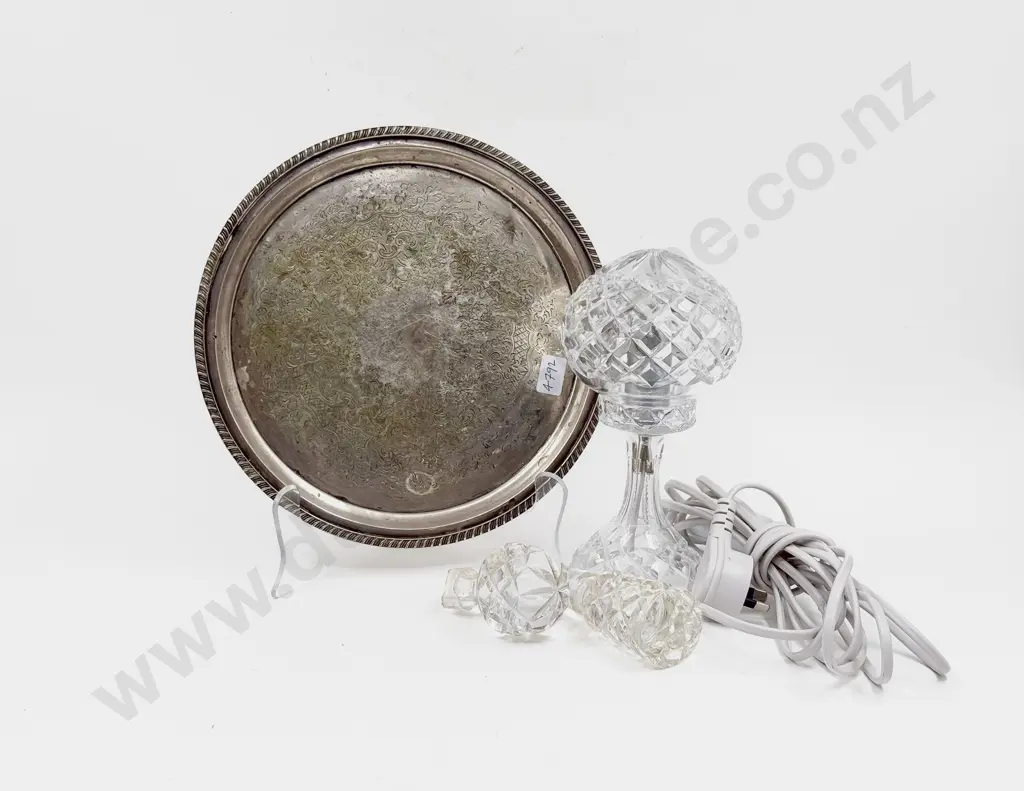 Small Crystal Table Lamp & Assorted Image 1++