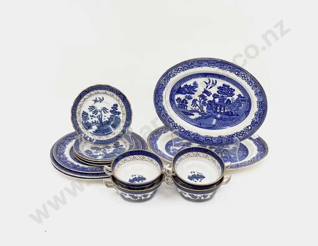 Quantity of "Real Old Willow" Pattern Blue & White China Image 1++