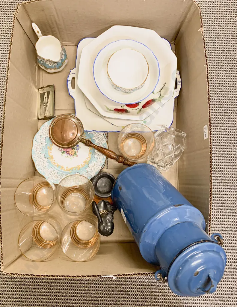 Box of Assorted Glassware & China Etc Image 1++