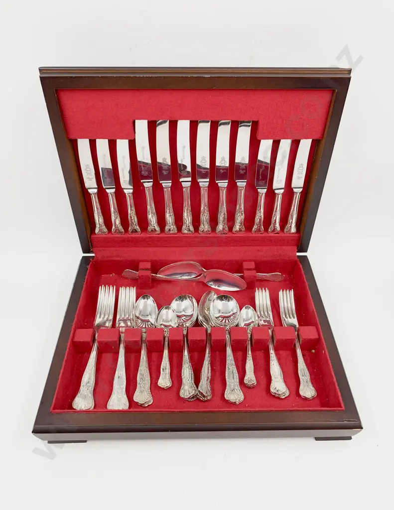 Canteen of S/P Cutlery Image 1++