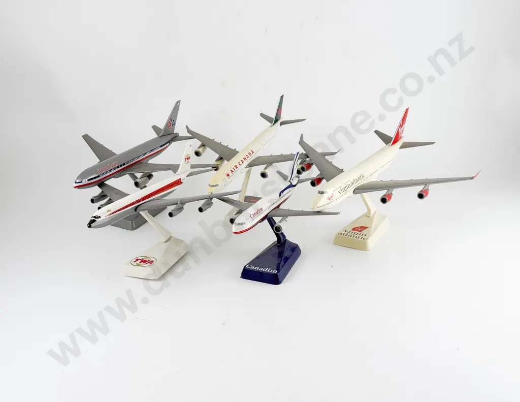 Five Unboxed Aviation Inflight Scale Models Image 1++