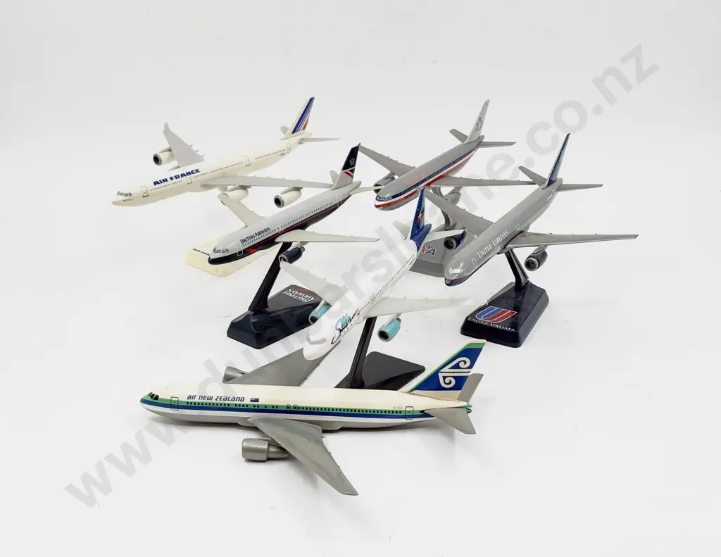 Six Unboxed Aviation Inflight Scale Models Image 1++