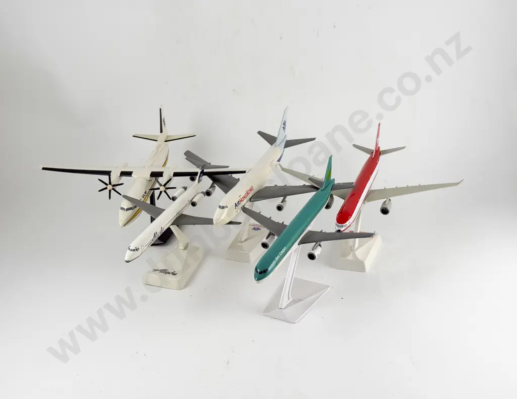 Five Unboxed Aviation Inflight Scale Models Image 1++