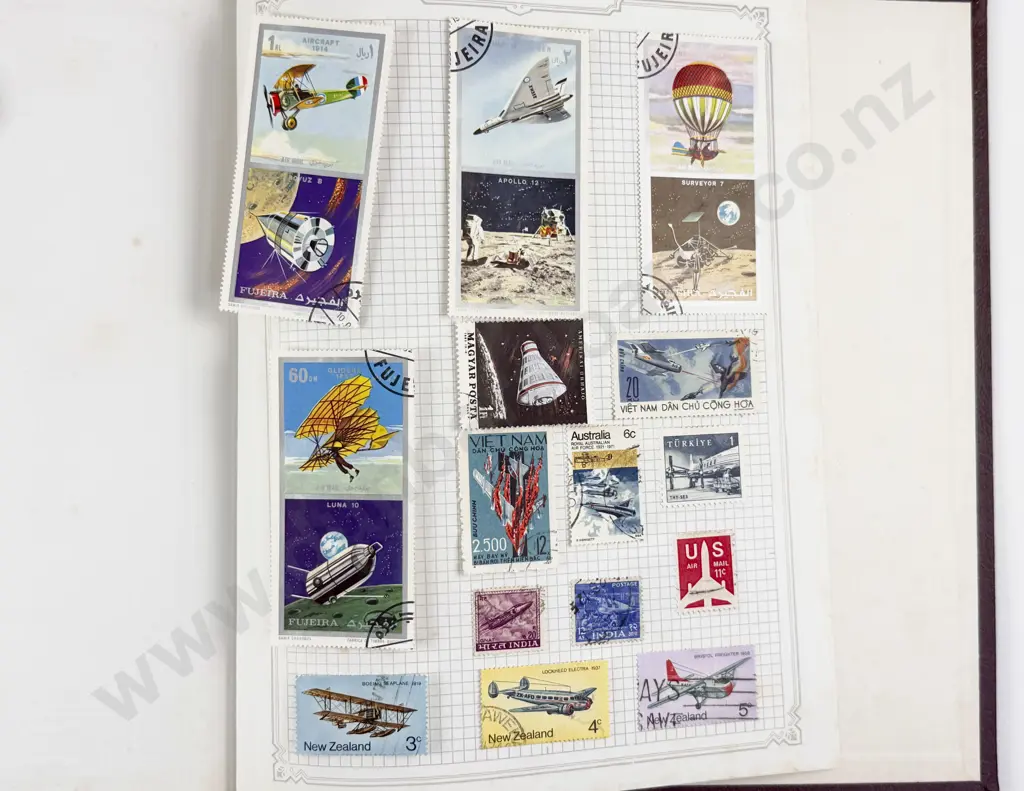 Four World Vintage Stamp Albums three with few stamps Image 1++