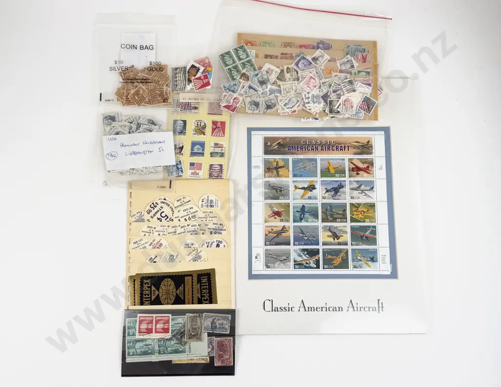 Qty US Vintage Loose Semi-Assorted Stamps Image 1++