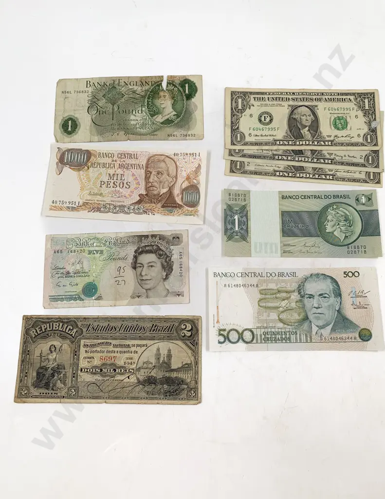 Small Qty Vintage World Bank Notes (9) Image 1++