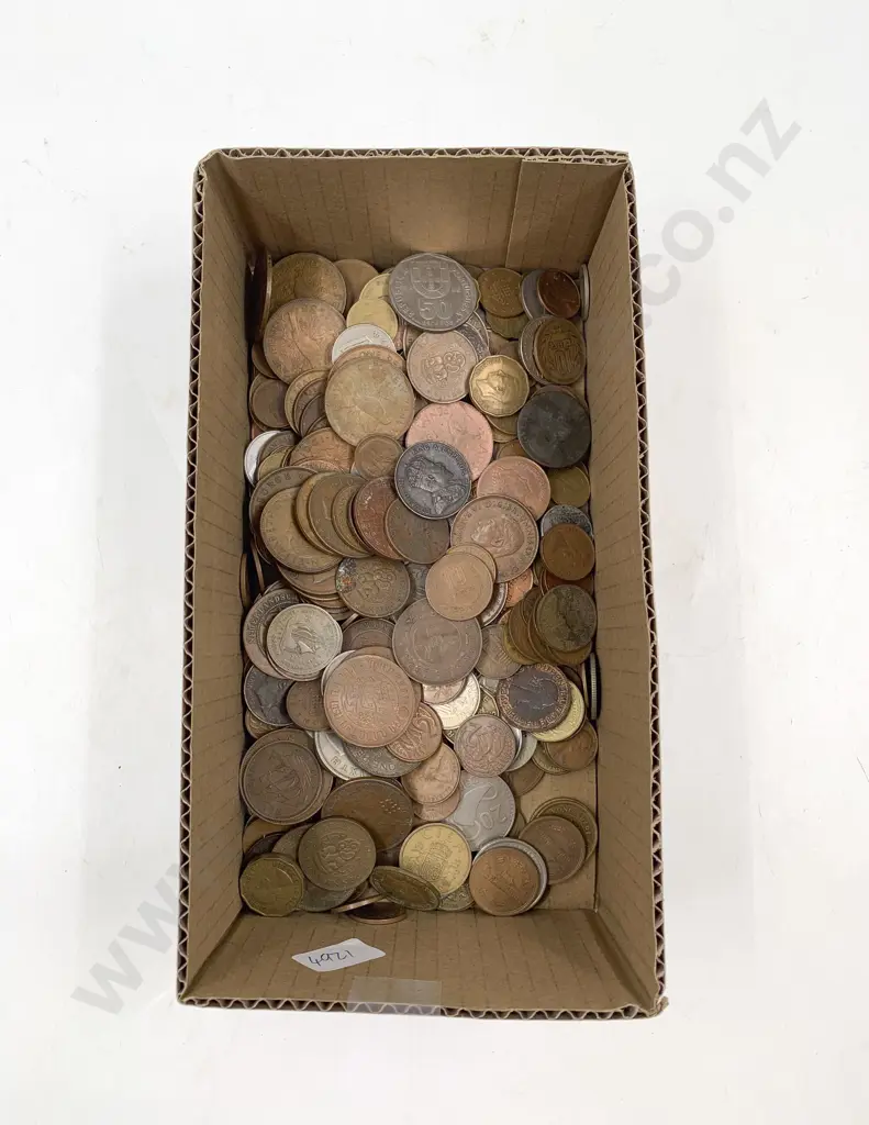 Qty NZ and World Vintage Pocket Change Coinage Image 1++