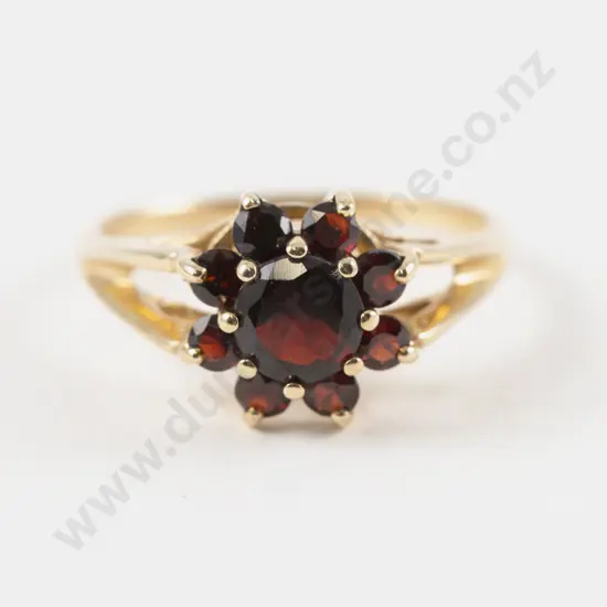 9ct Nine Stone Garnet Floret Cluster Ring