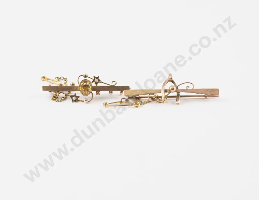 Victorian 9ct Bar Brooch Image 1++