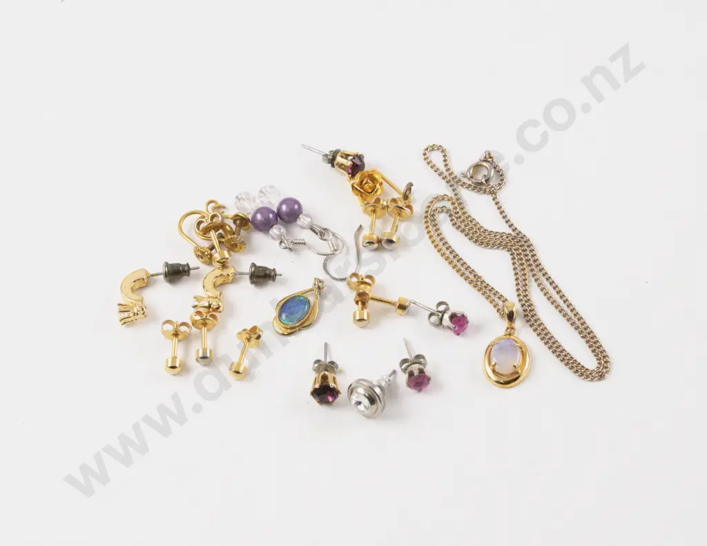 .925 Silver Single Stone Opal Pendant with Collection of Earrings and Two Other pendants Image 1++