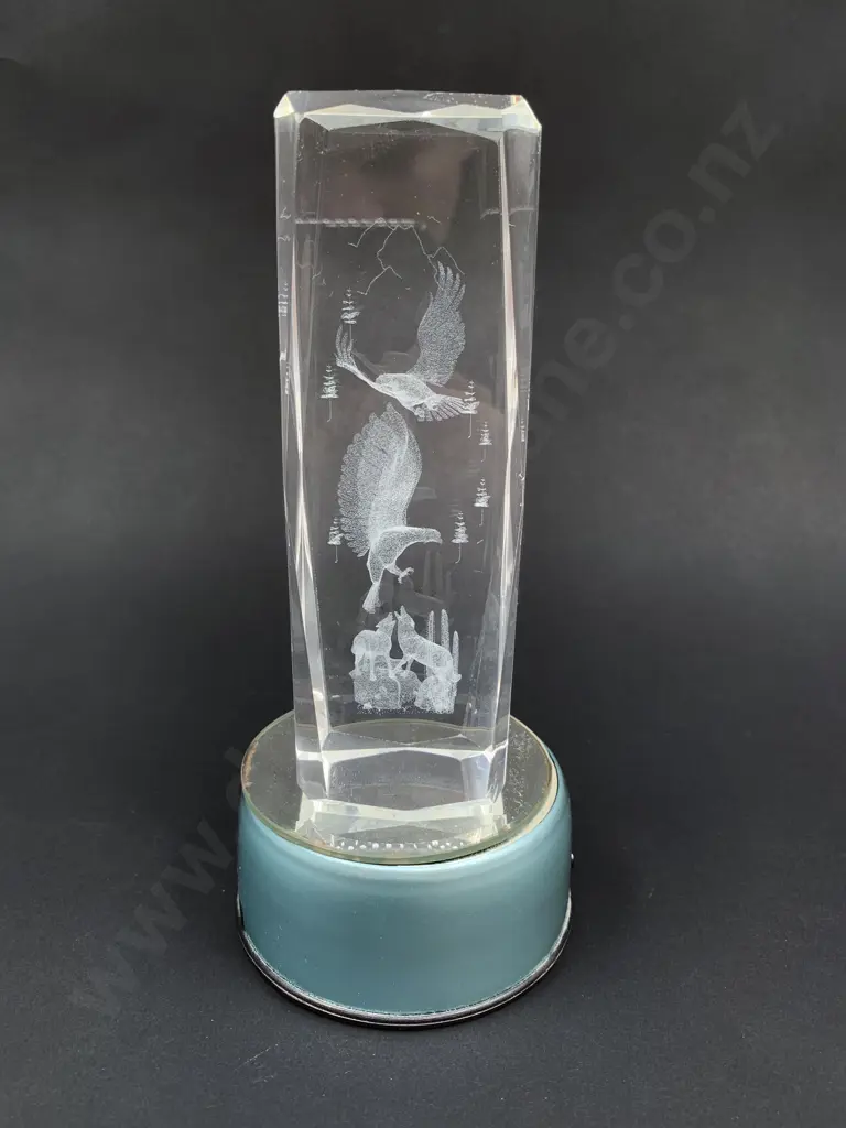 Art Glass Pictorial Ornament on Light Up Mirrored Base Image 1++