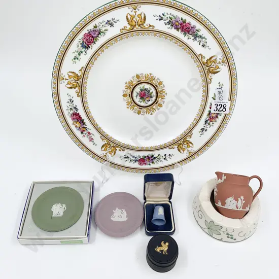 Small Quantity of Assorted Wedgwood
