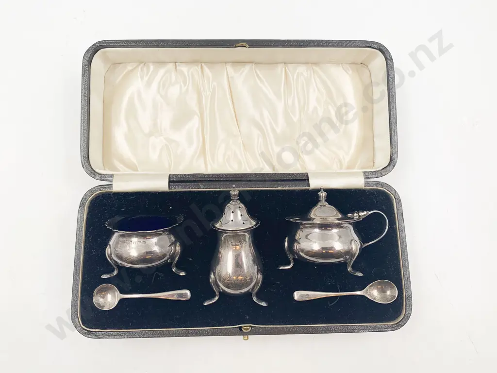 Cased S/S Three Piece Condiment Set Image 1++