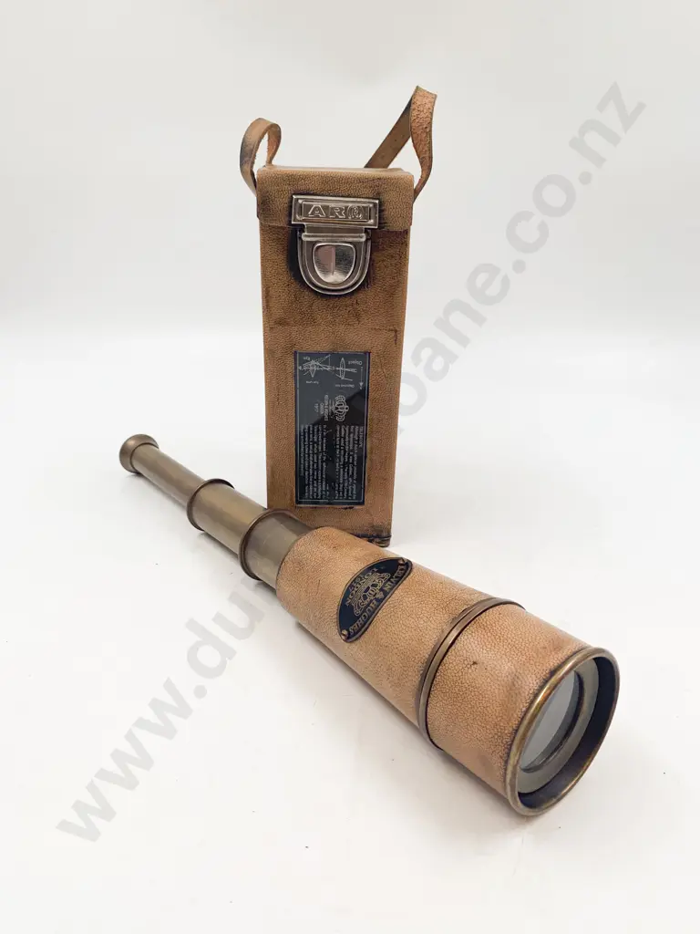 Repro Calvin & Hughes Telescope Image 1++