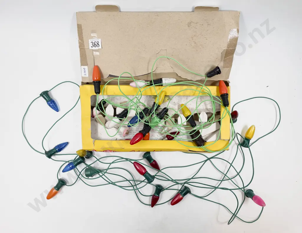 Quantity of Assorted Christmas Lights Image 1++