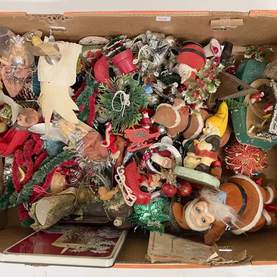 Quantity of Assorted Christmas Decorations