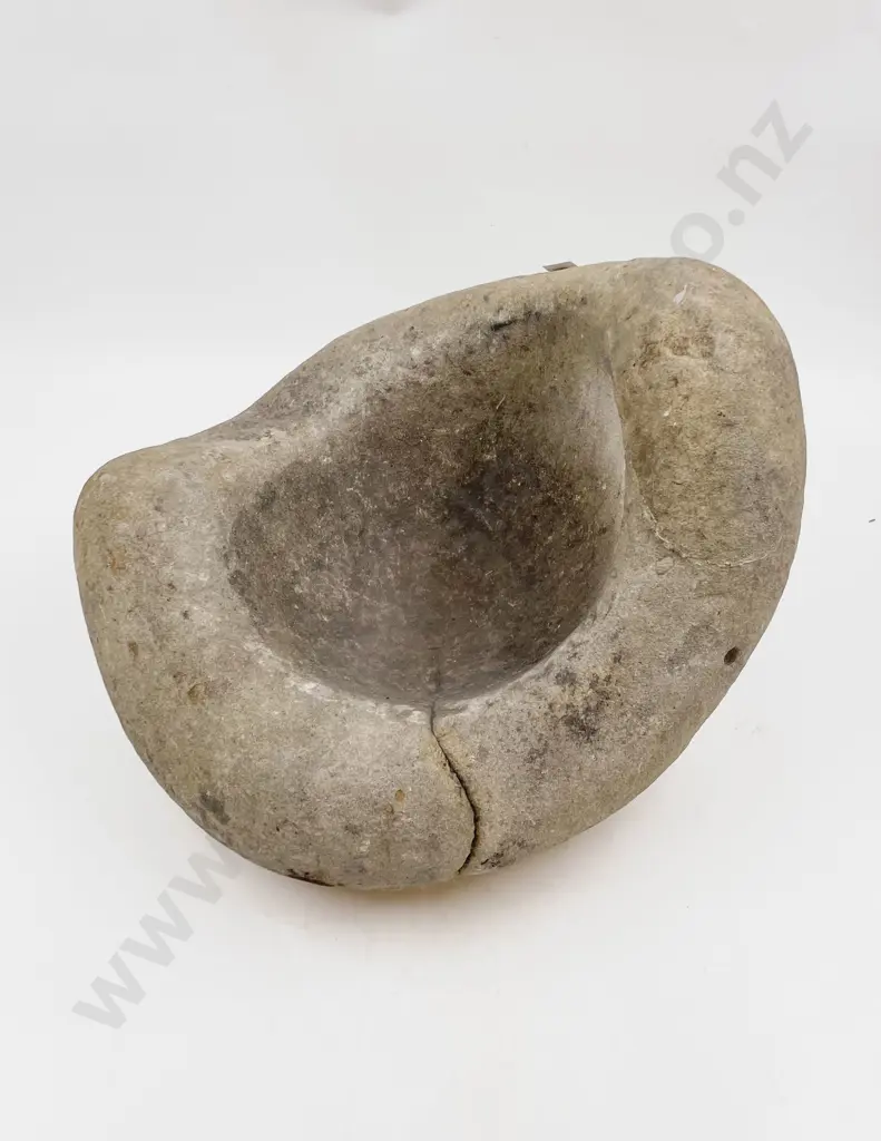 Large Pacific Island Mortar Stone with crack 33cm dia 25cm height Image 1++